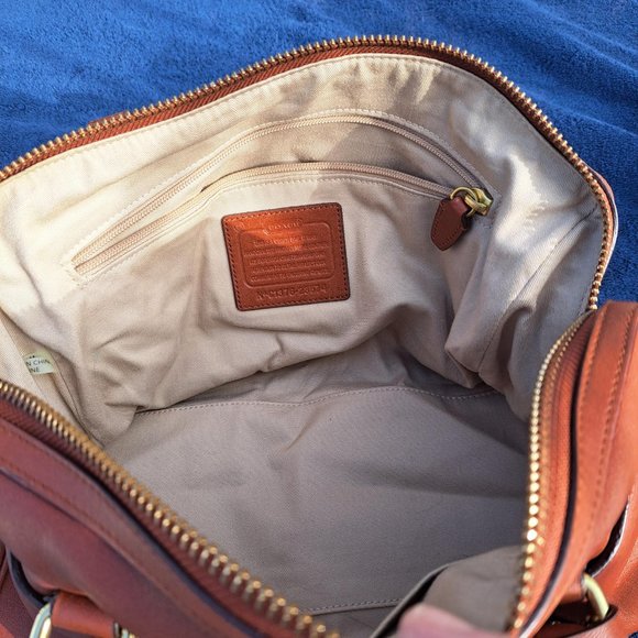 Coach Legacy Haley Carryall in burnished amber & brass hardware - Picture 11 of 11